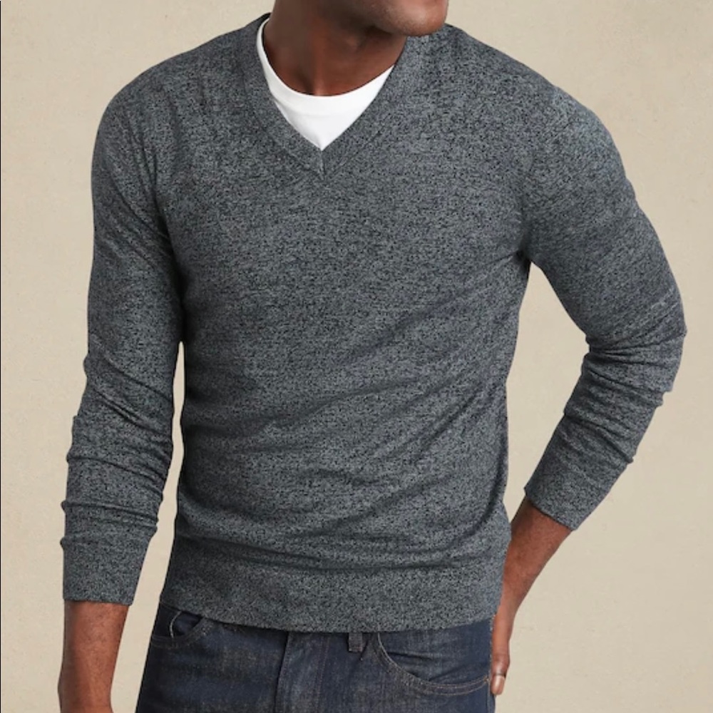 Calvin Klein European Yarn Merino Wool V-neck Men Sweater